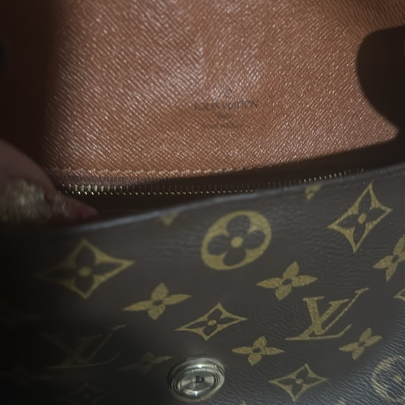 Louis Vuitton Saint Cloud GM crossbody - Picture 8 of 14